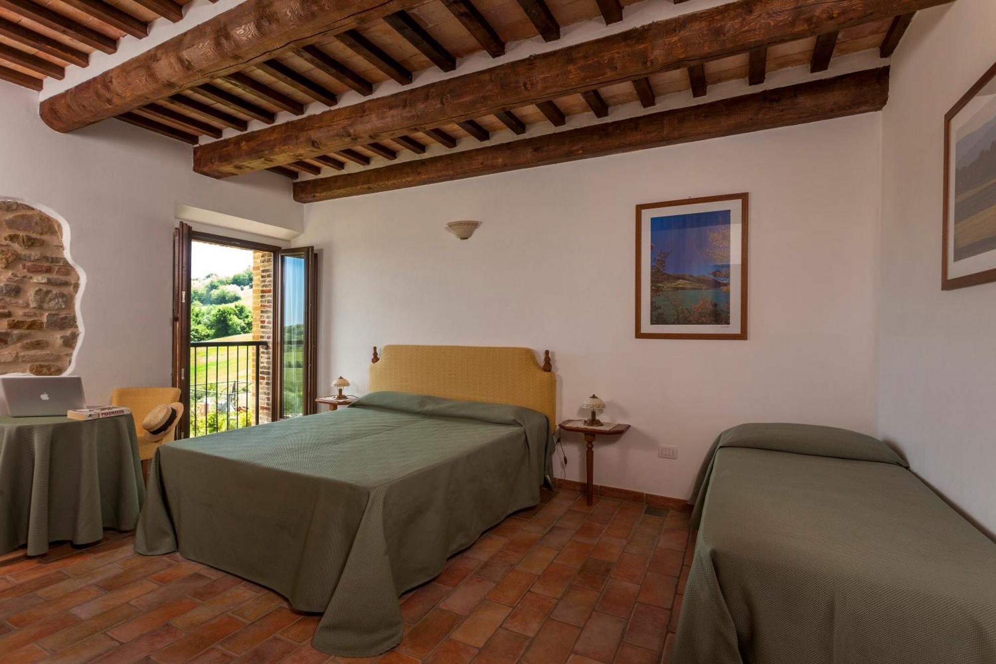 Agriturismo Tre Querce Penna San Giovanni Luaran gambar